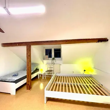 Apartmán Grosszuegige Fuer Bis Zu 8 Personen Im Herzen Von Zirndorf, Ideal Fuer Gruppen