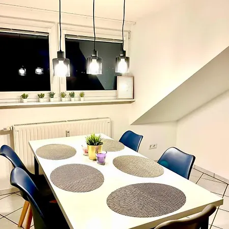 Apartmán Grosszuegige Fuer Bis Zu 8 Personen Im Herzen Von Zirndorf, Ideal Fuer Gruppen